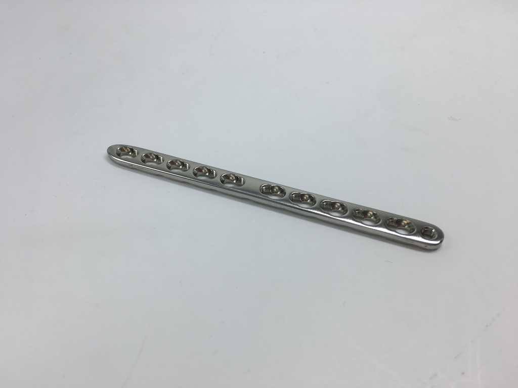 New Item Locking Implant For Small Animal Veterinary Orthopedic Surgery Locking Plate-1 New Item Locking Implant For Small Animal Veterinary Orthopedic Surgery Locking Plate